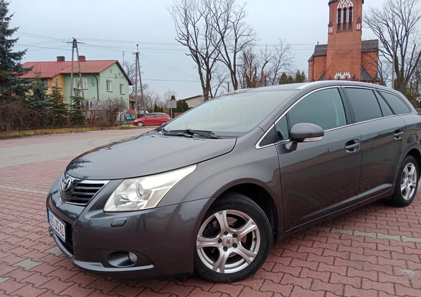 Toyota Avensis cena 26900 przebieg: 199000, rok produkcji 2009 z Biała małe 742